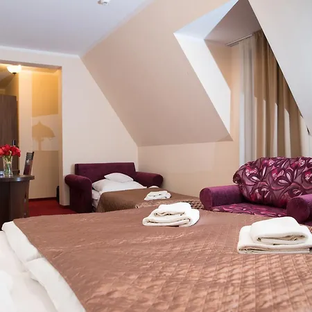 U Beaty I Violetty Aparthotel 3*